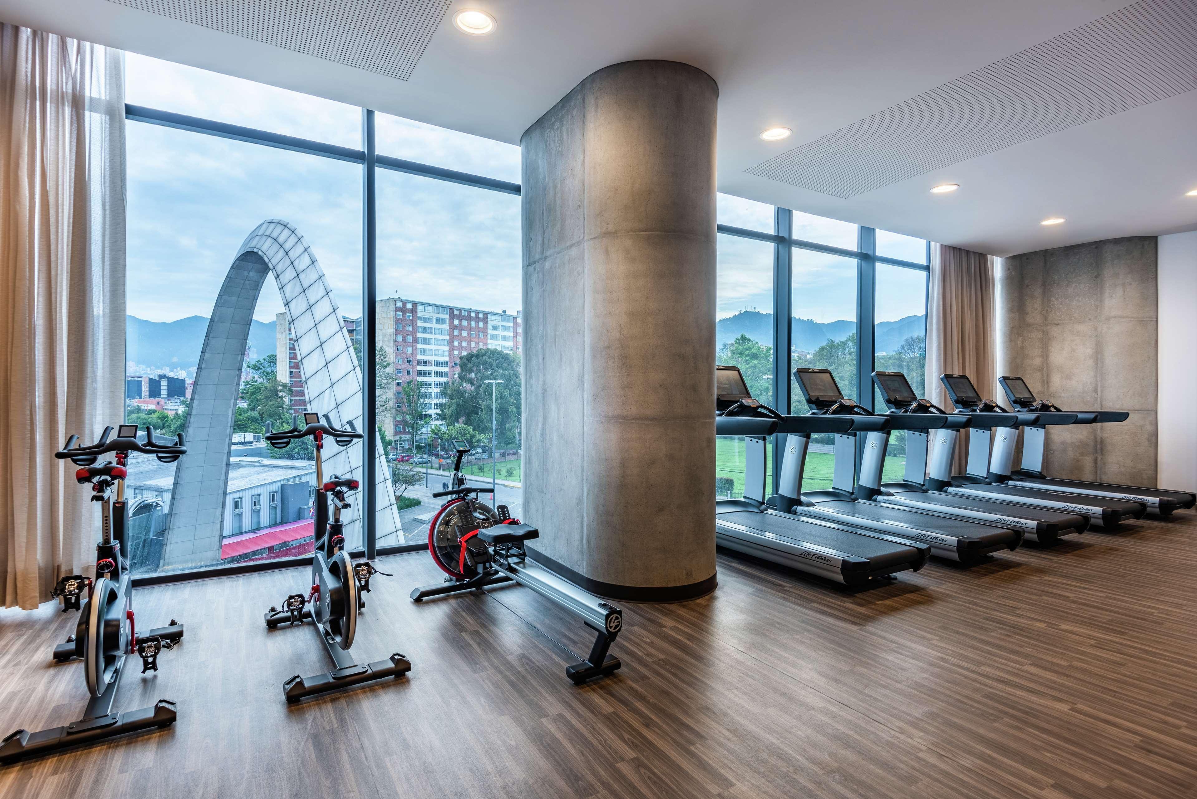 Hilton Bogota Corferias Hotel Екстериор снимка