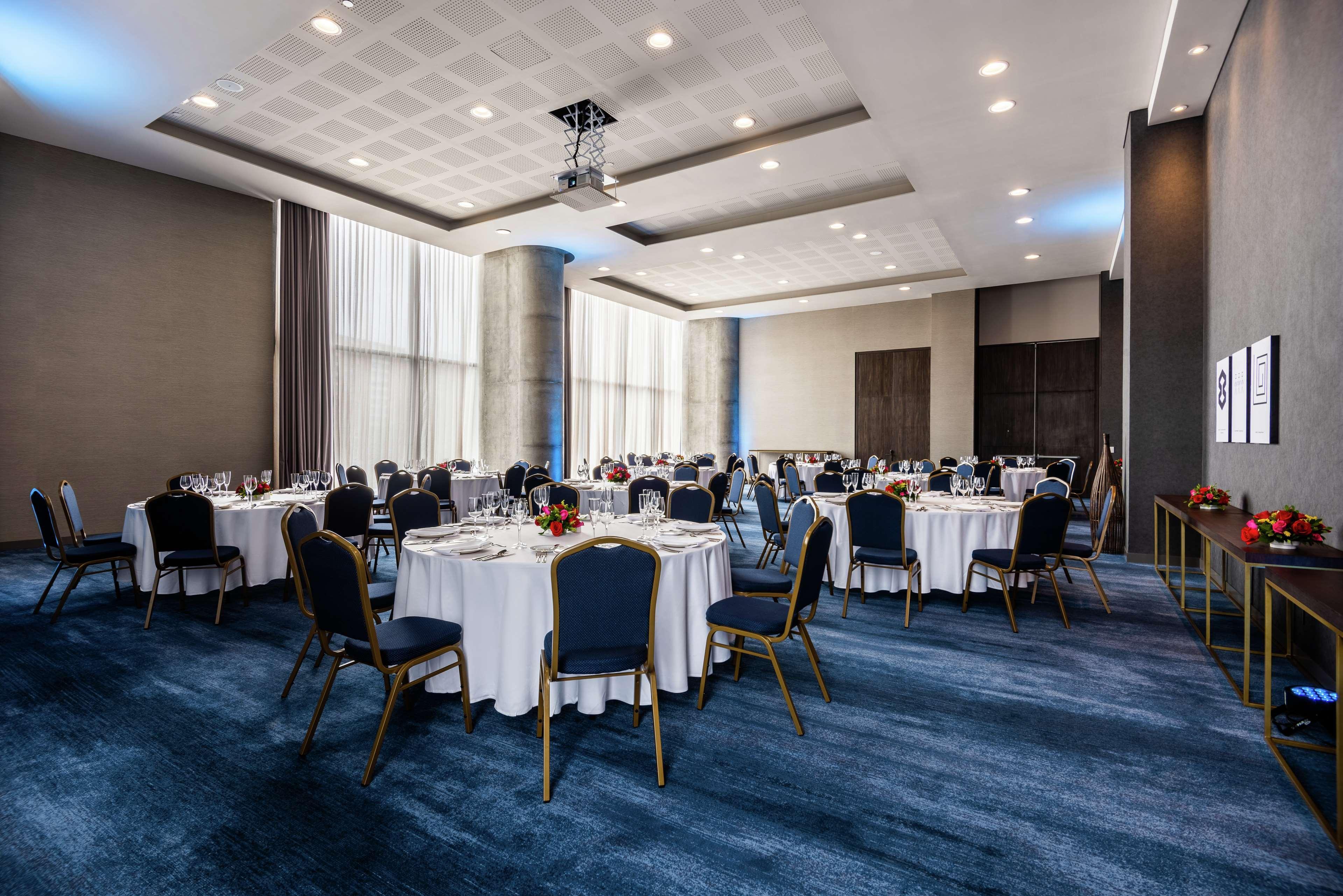Hilton Bogota Corferias Hotel Екстериор снимка