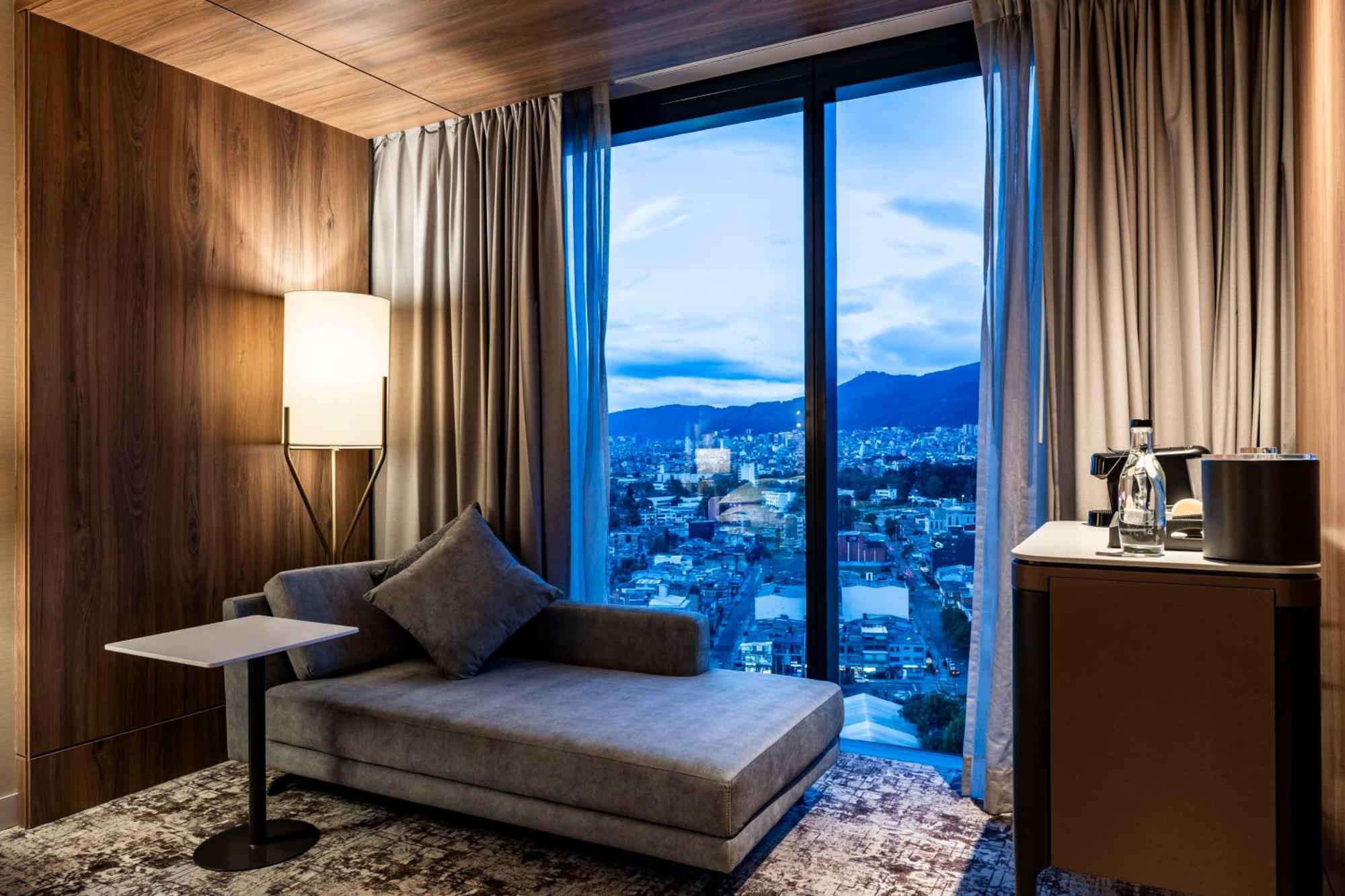 Hilton Bogota Corferias Hotel Екстериор снимка